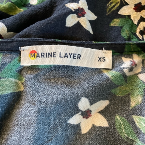 Marine Layer Bek Cinch Top Black Blue Floral Size XS - Picture 7 of 8